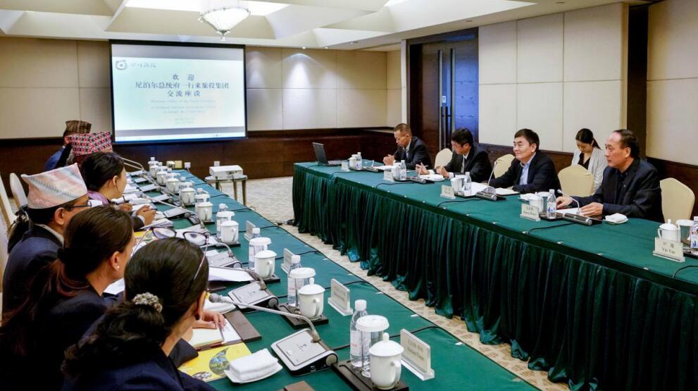 集團領導會見尼泊爾總統(tǒng)府聯(lián)合秘書一行