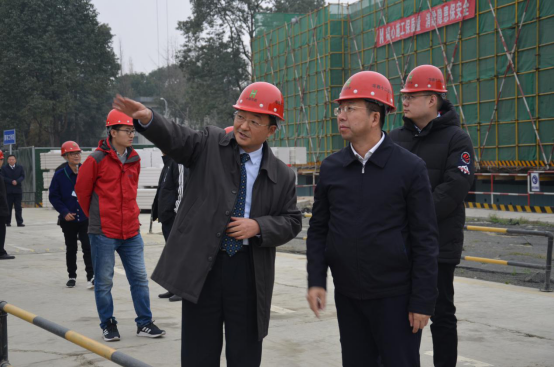 集團領(lǐng)導周曉陽率隊調(diào)研金牛賓館