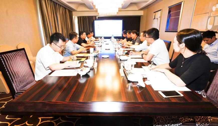 尊龍凱時(shí)集團(tuán)與中國(guó)旅游集團(tuán)西南區(qū)域總部交流座談