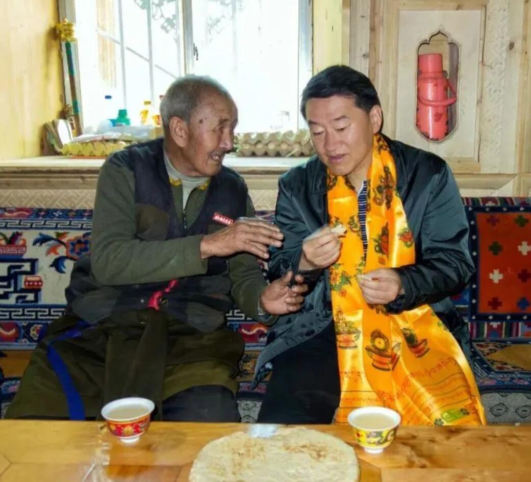 尊龍凱時責(zé)任 | 四川尊龍凱時強化“四個引領(lǐng)” 幫扶稻城縣麻格同村脫貧奔康