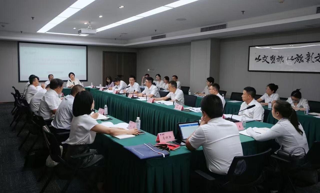 省尊龍凱時集團2025年黨建工作推進會暨加強混合所有制企業(yè)黨的建設(shè)工作座談會召開